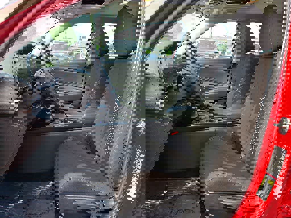 Used 2024 Hyundai Elantra SEL w/ Convenience Package image 13