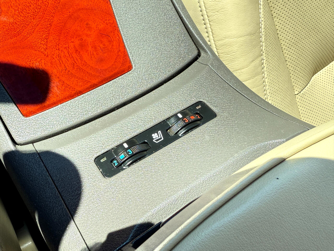 Used 2012 Lexus ES 350 image 25