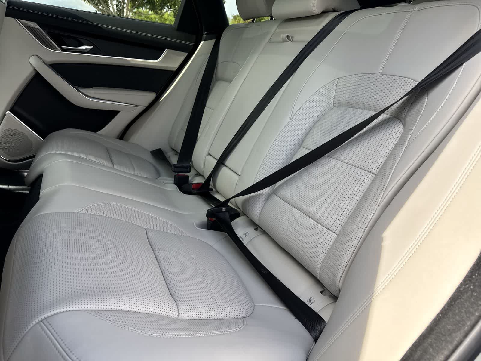 Used 2026 Jaguar F-PACE R-Dynamic S AWD/4WD image 18