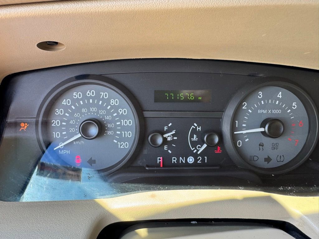 Used 2006 Mercury Grand Marquis GS RWD image 4