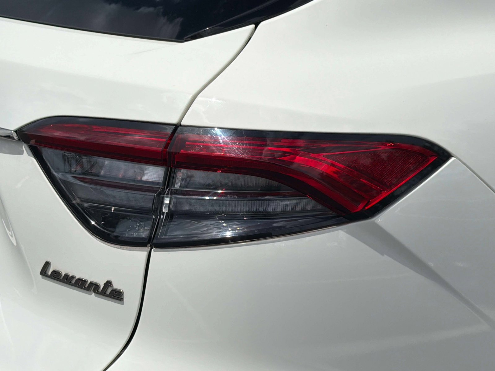 Used 2024 Maserati Levante Modena Ultima AWD/4WD image 17