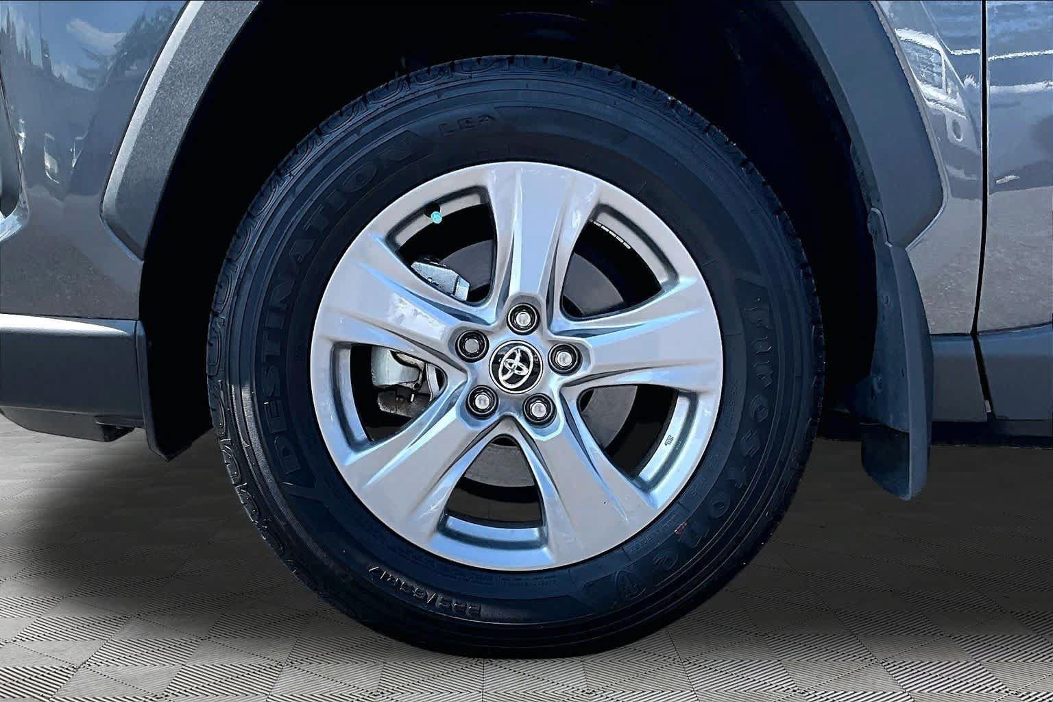 Certified 2024 Toyota RAV4 XLE AWD/4WD image 11