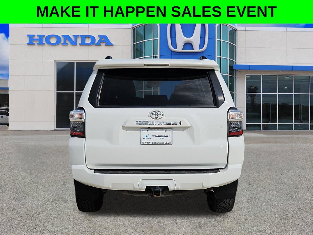 Used 2021 Toyota 4Runner SR5 AWD/4WD image 4