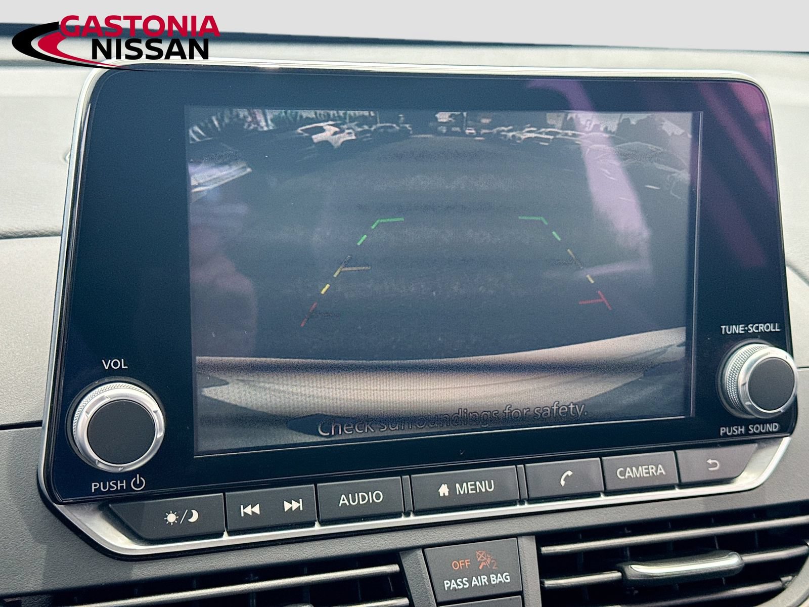 Used 2025 Nissan Altima 2.5 SV FWD image 18