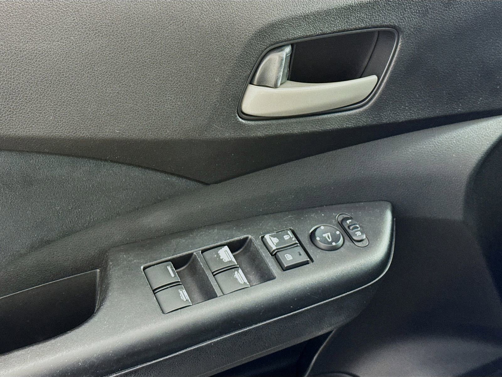 Used 2012 Honda CR-V EX image 8