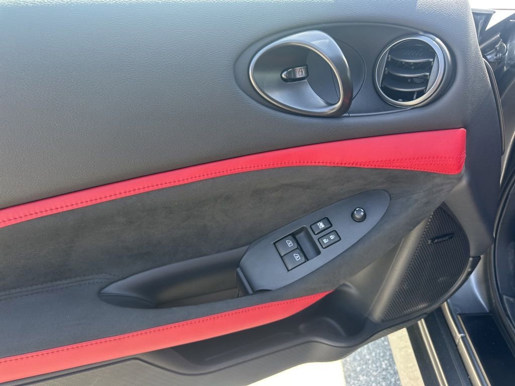 Used 2024 Nissan Z Performance w/ Floor Mat Package image 24