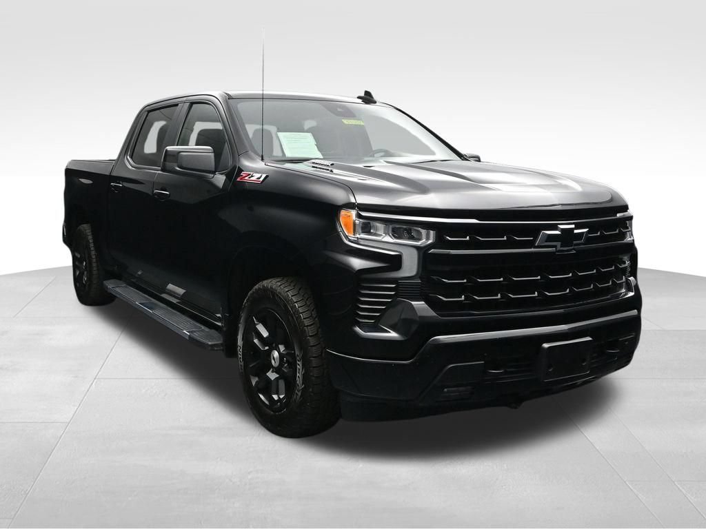 Used 2022 Chevrolet Silverado 1500 RST w/ Z71 Off-Road Package AWD/4WD image 7
