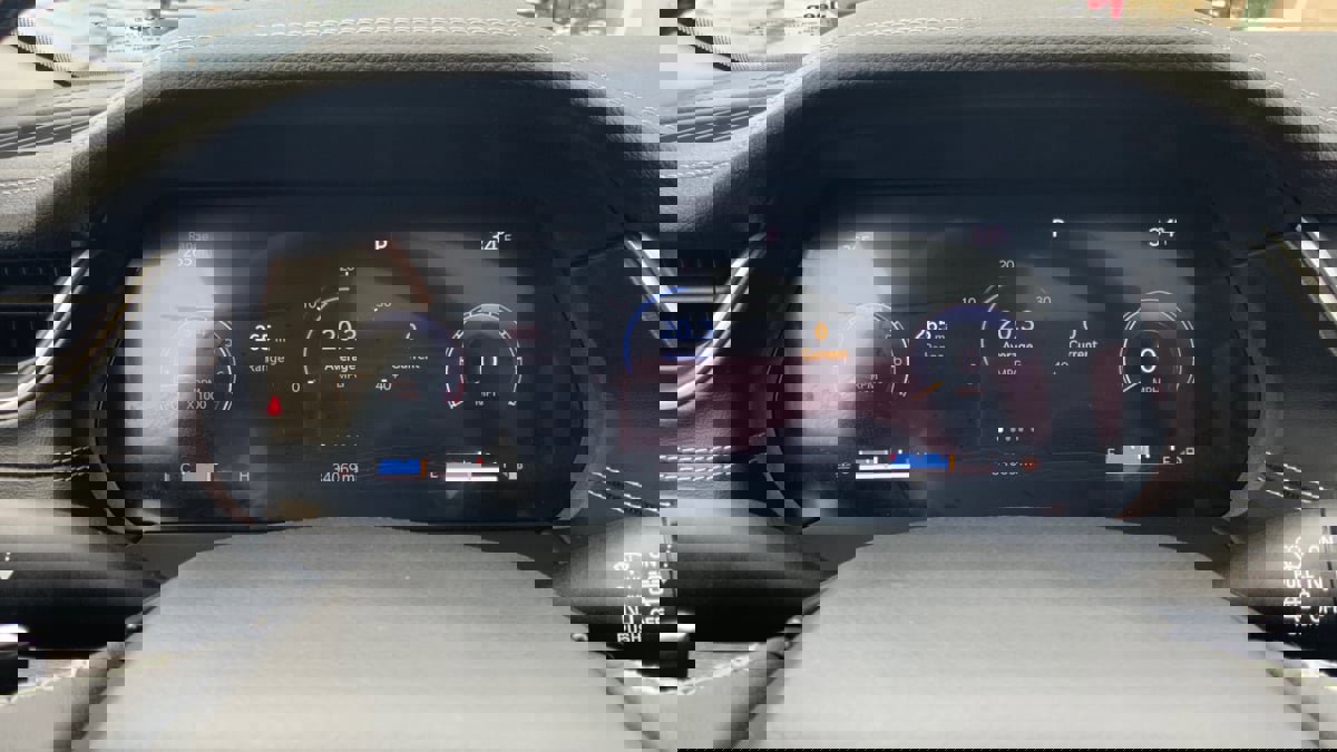 Used 2022 Jeep Grand Cherokee Limited image 15