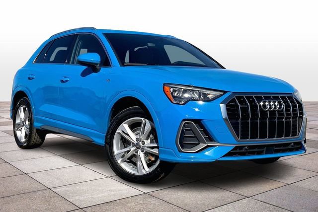 Used 2020 Audi Q3 2.0T Premium w/ Convenience Package image 2