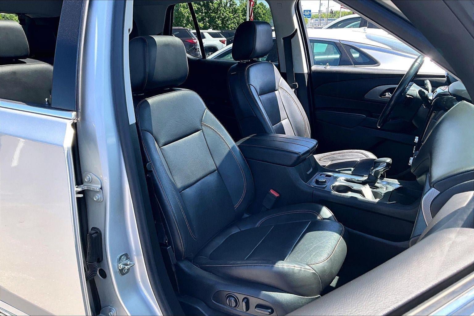 Used 2021 Chevrolet Traverse Premier AWD/4WD image 6