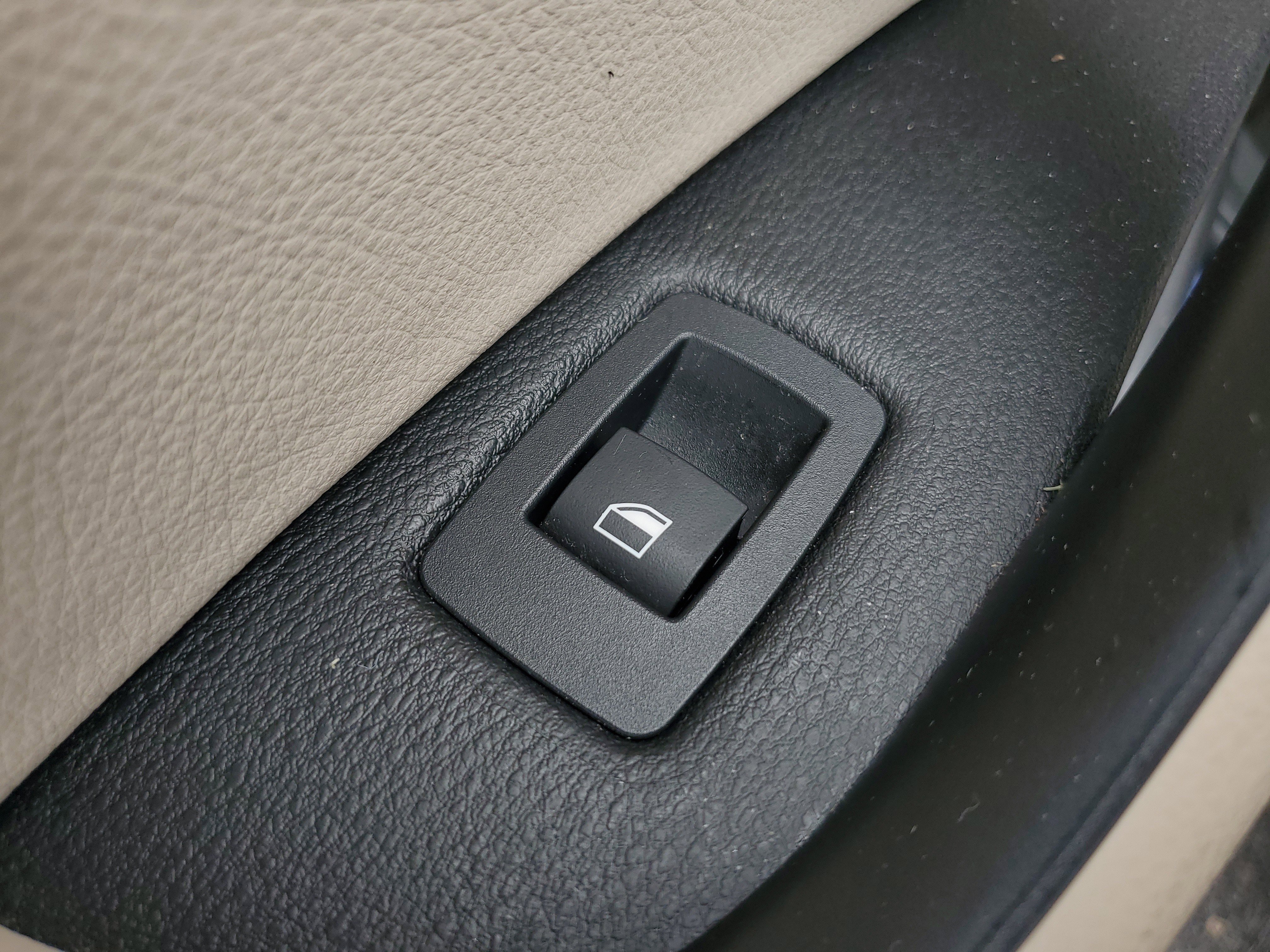 Used 2020 BMW X2 xDrive28i w/ Convenience Package image 16