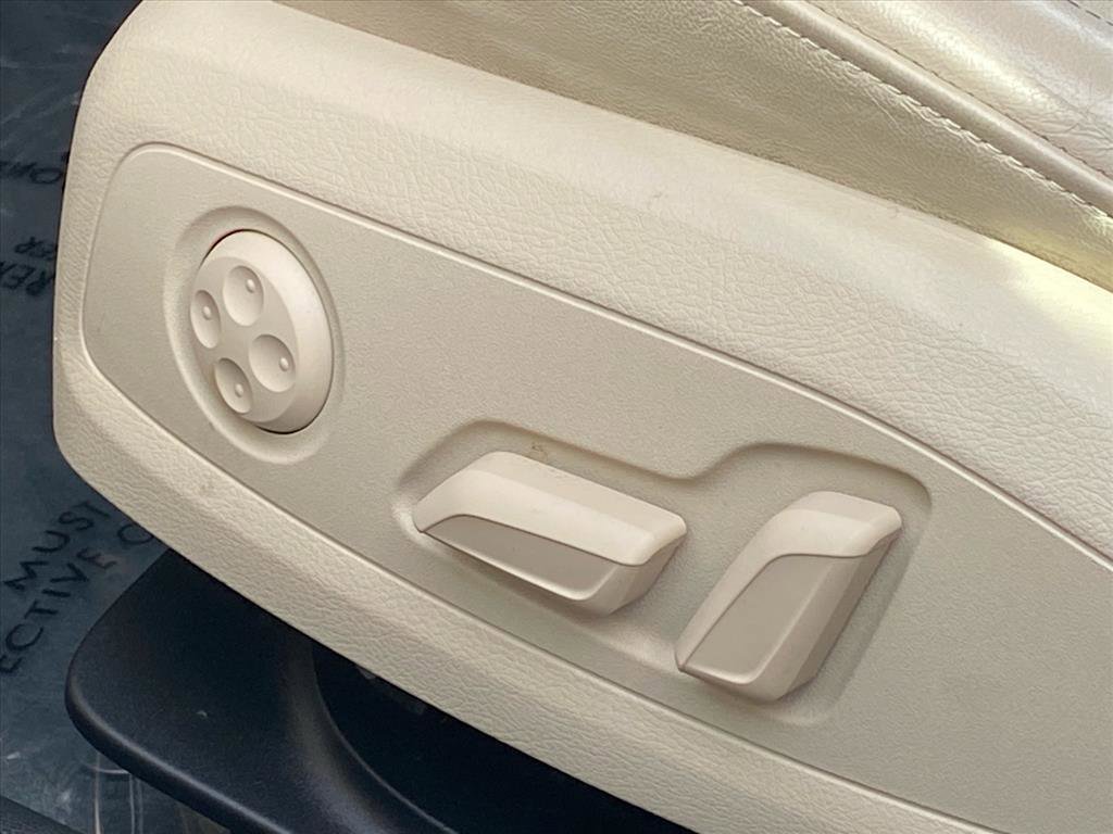 Used 2023 Audi A4 2.0T Premium w/ Convenience Package image 14