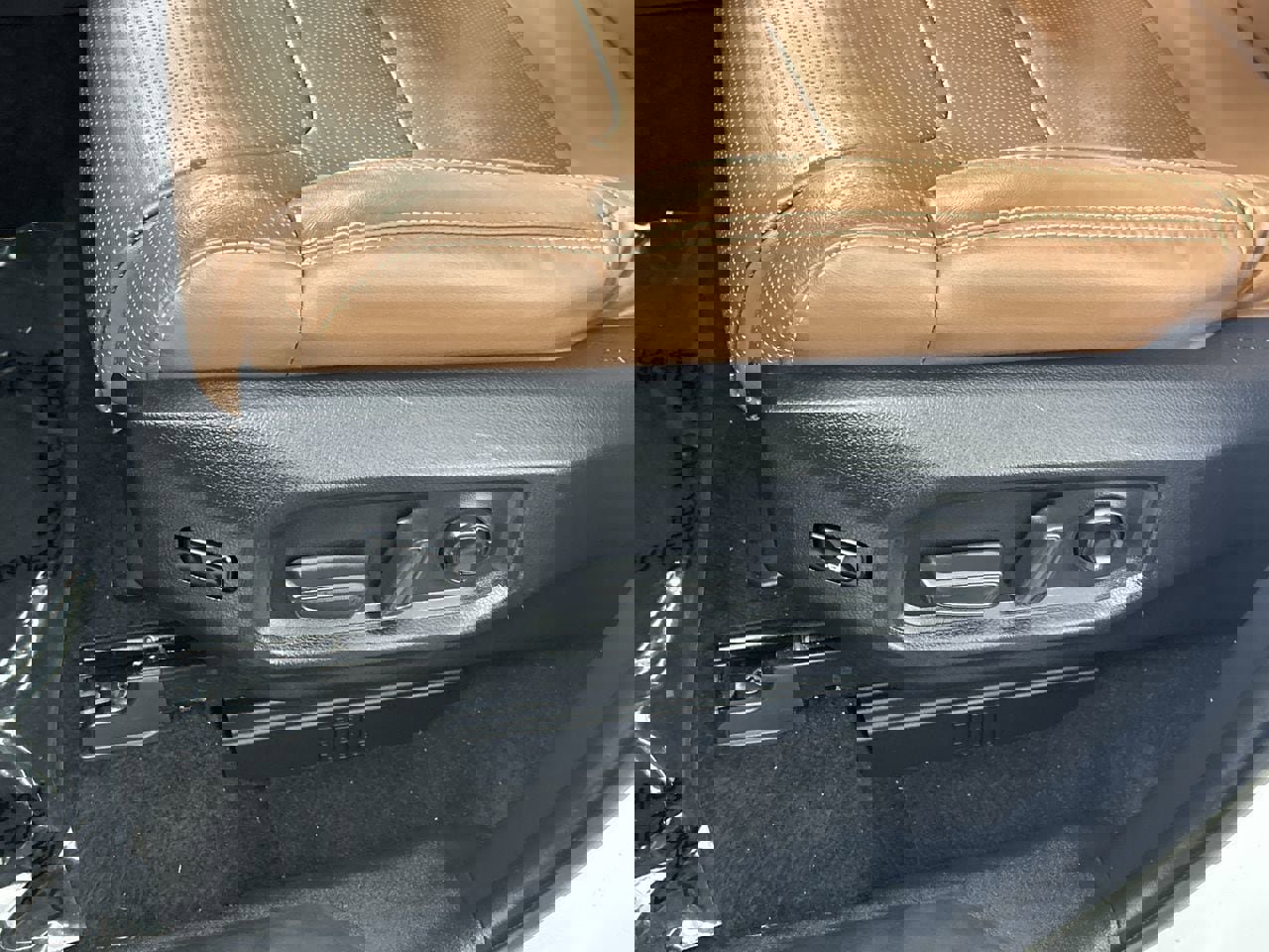 Used 2024 Toyota Tundra 1794 Edition image 20