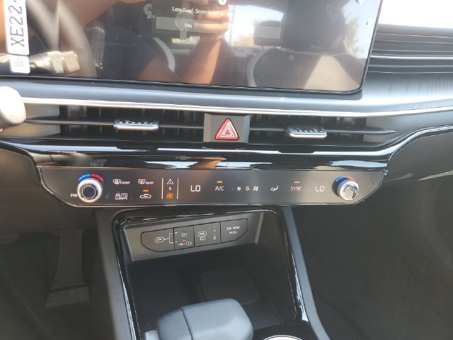 New 2027 Kia K5 GT-Line FWD image 32