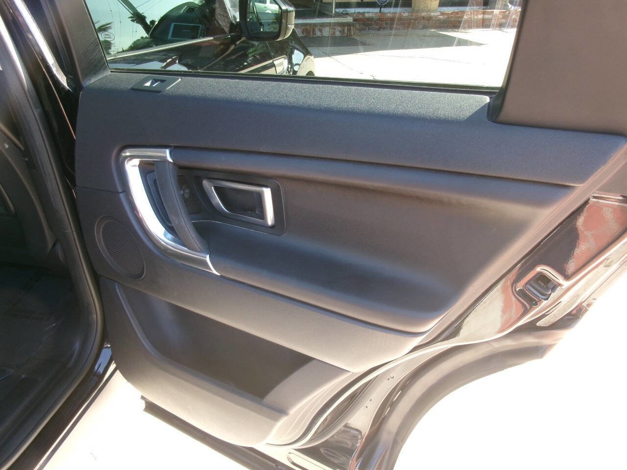 Used 2019 Land Rover Discovery Sport SE AWD/4WD image 12