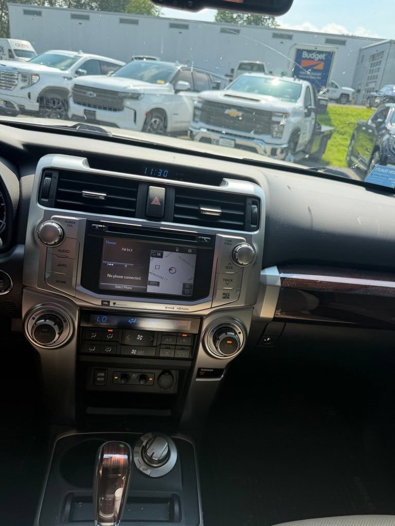 Used 2017 Toyota 4Runner Limited AWD/4WD image 14