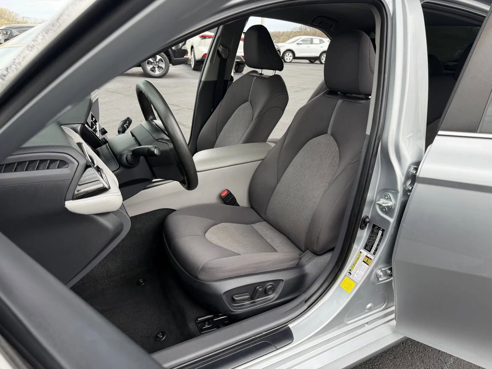 Used 2023 Toyota Camry LE image 36