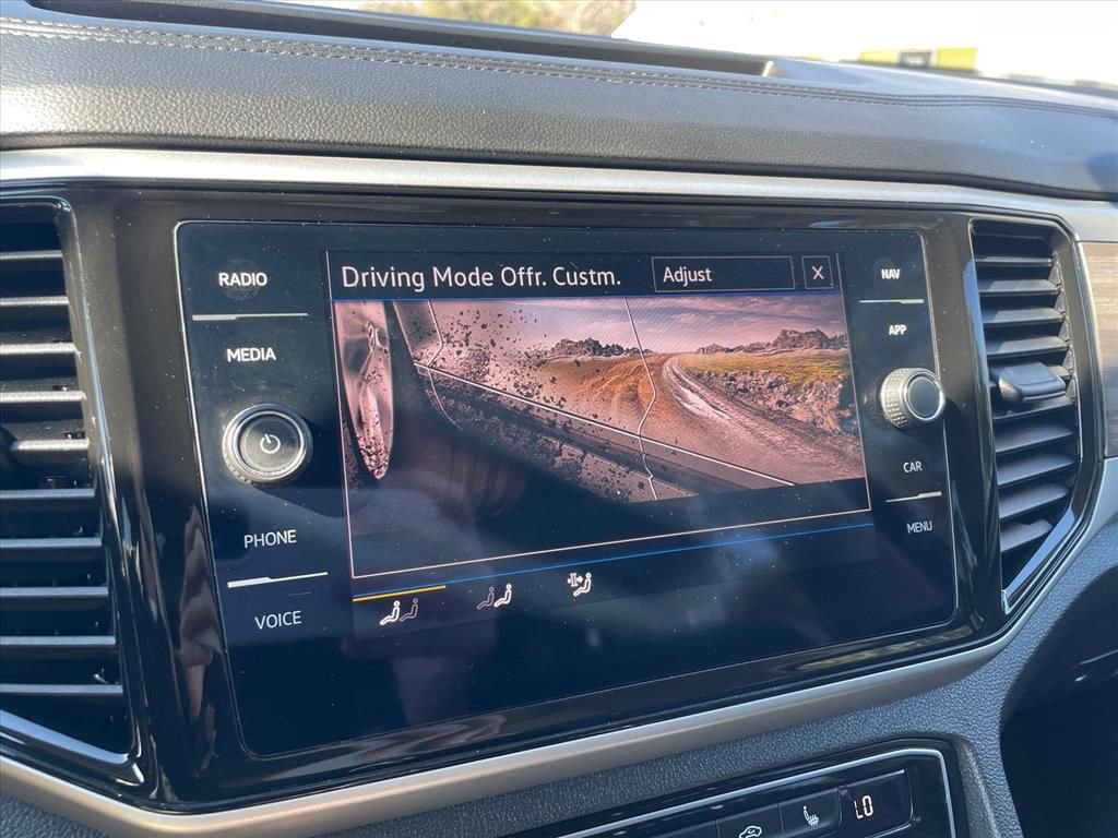 Used 2023 Volkswagen Atlas SEL image 25