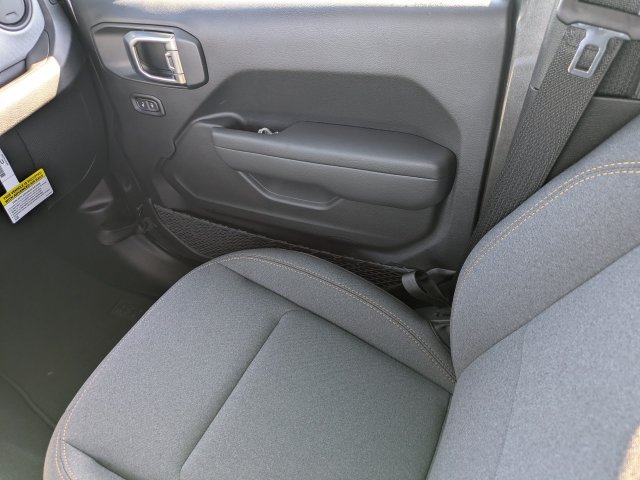 New 2026 Jeep Gladiator Sport AWD/4WD image 17