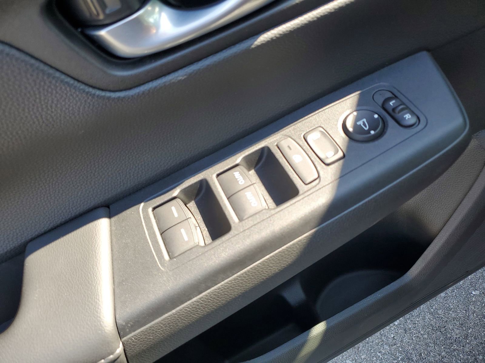 Used 2023 Honda CR-V EX image 21