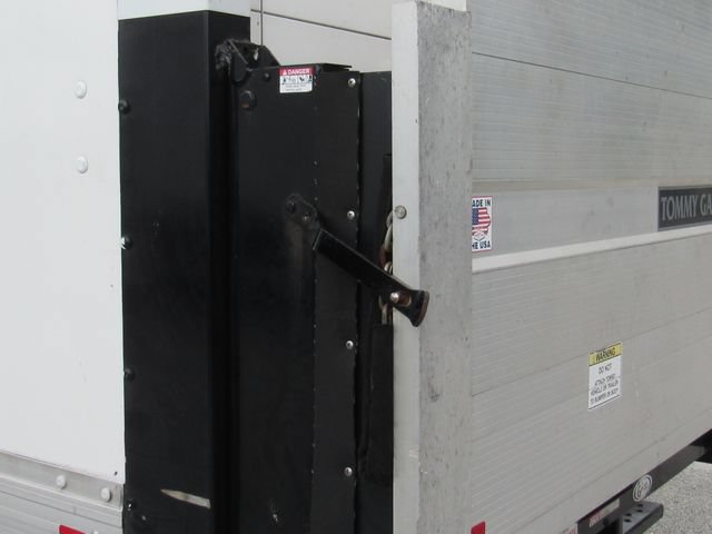 Used 2021 Chevrolet Express 3500 w/ Power Convenience Package RWD image 7