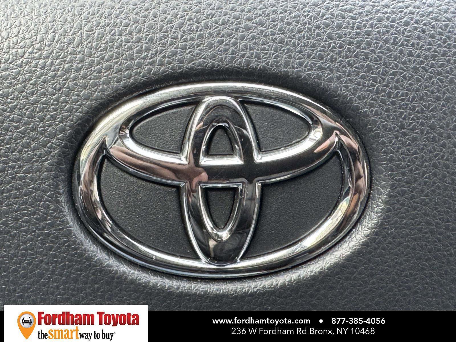 Used 2022 Toyota Highlander XLE image 33