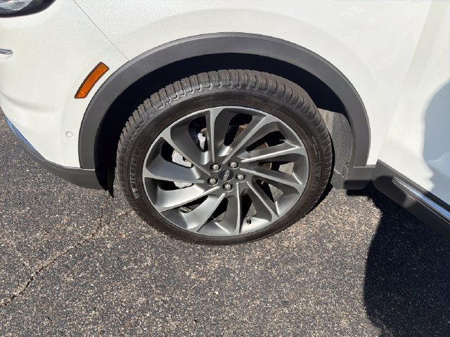Certified 2022 Lincoln Nautilus Reserve w/ Equipment Group 201A AWD/4WD image 30