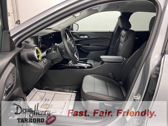 New 2026 Chevrolet Trax LT w/ LT Convenience Package image 28