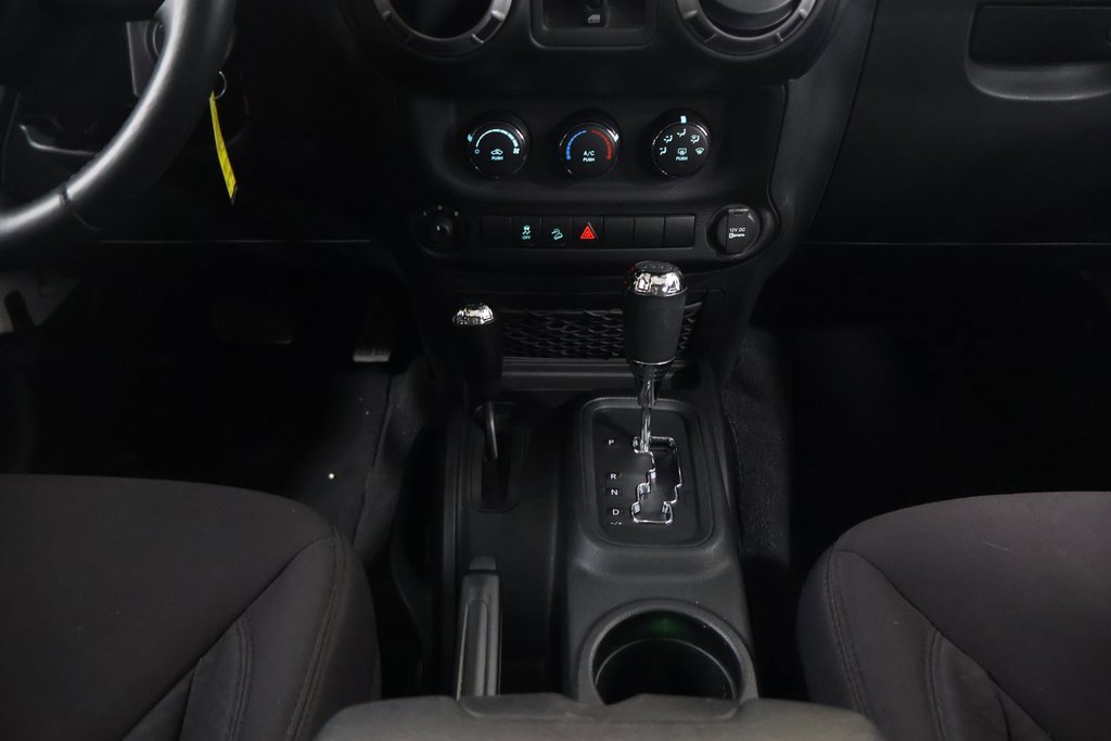 Used 2013 Jeep Wrangler Unlimited Sport image 20