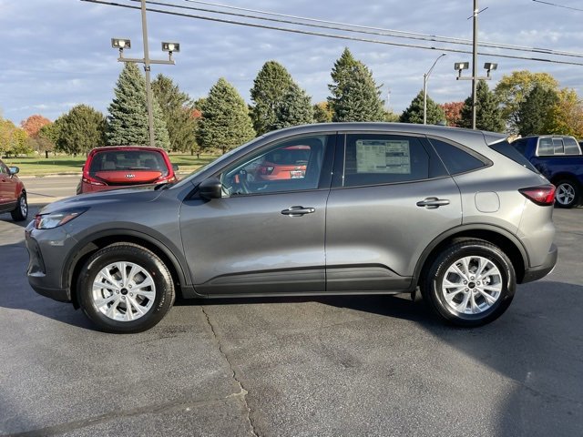 New 2025 Ford Escape Active w/ Active Premium Tech Pack image 3