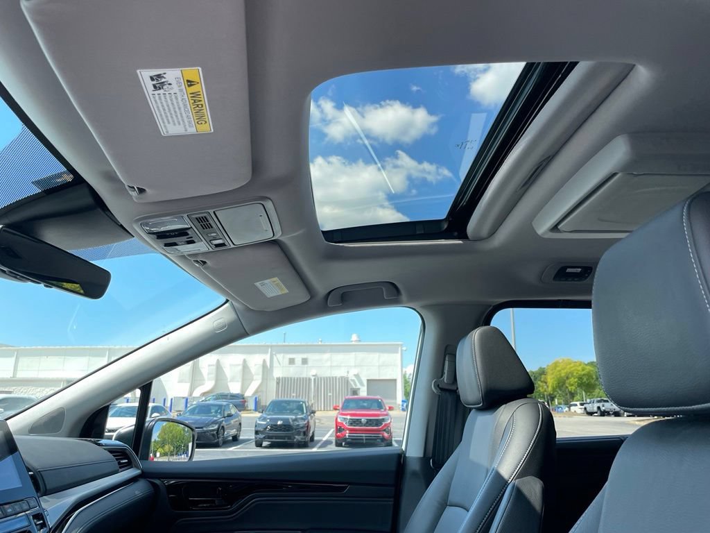 Certified 2024 Honda Odyssey Touring image 29