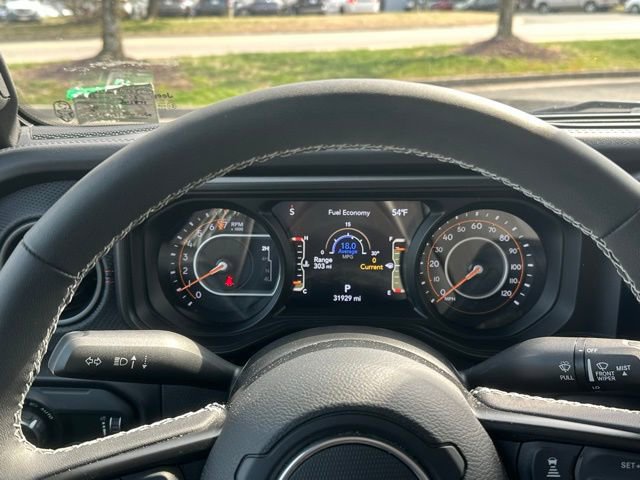 Used 2025 Jeep Gladiator Rubicon w/ Safety Group image 23