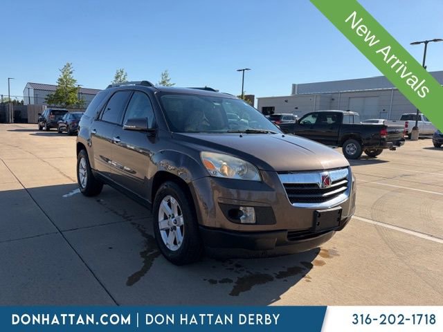 Used 2010 Saturn Outlook XE w/ Personal Connectivity Package FWD image 2