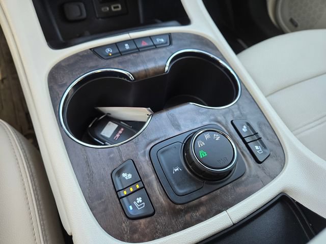 Used 2023 GMC Acadia Denali AWD/4WD image 21