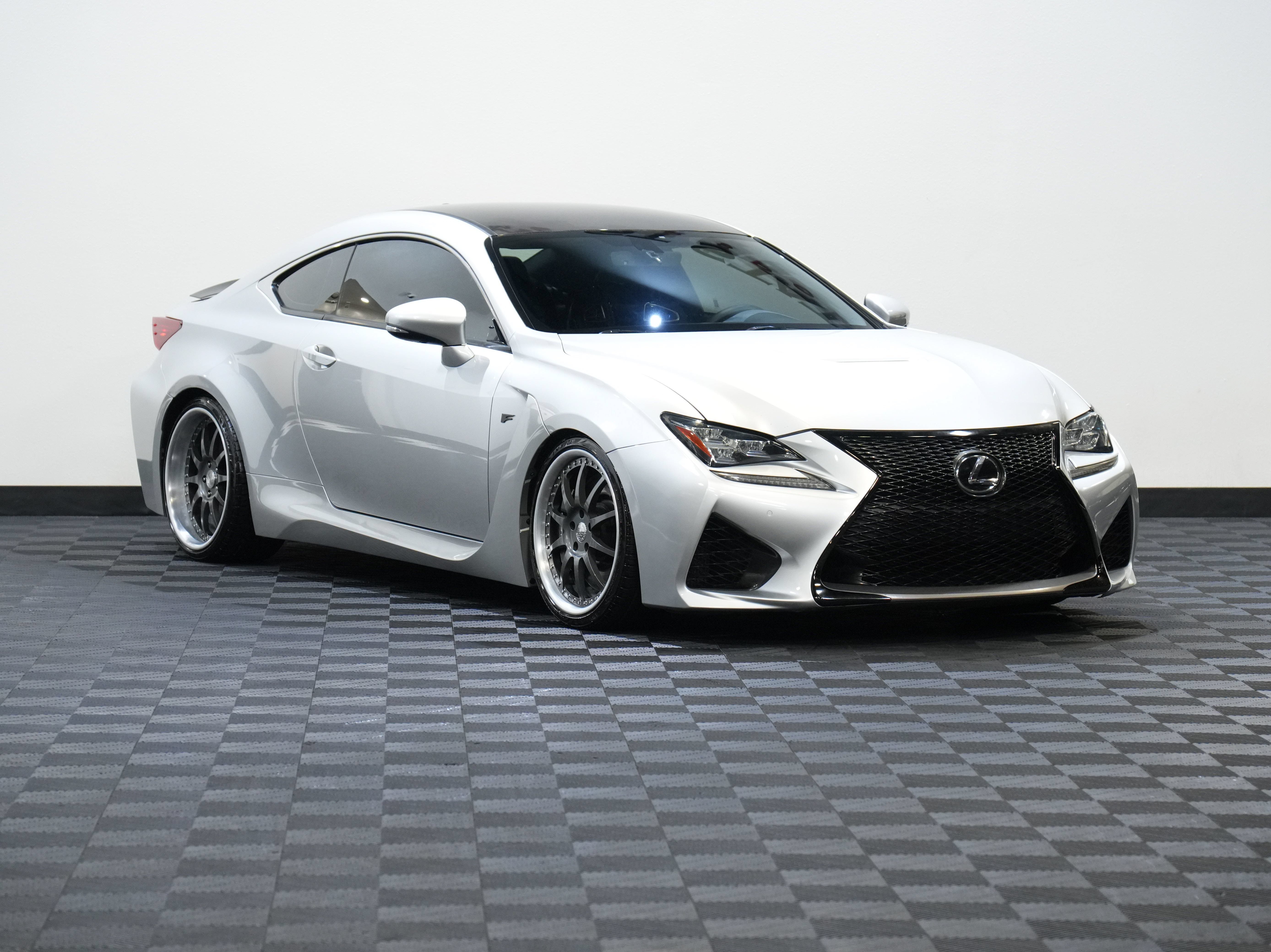 Used 2015 Lexus RC F w/ Performance Package RWD image 5