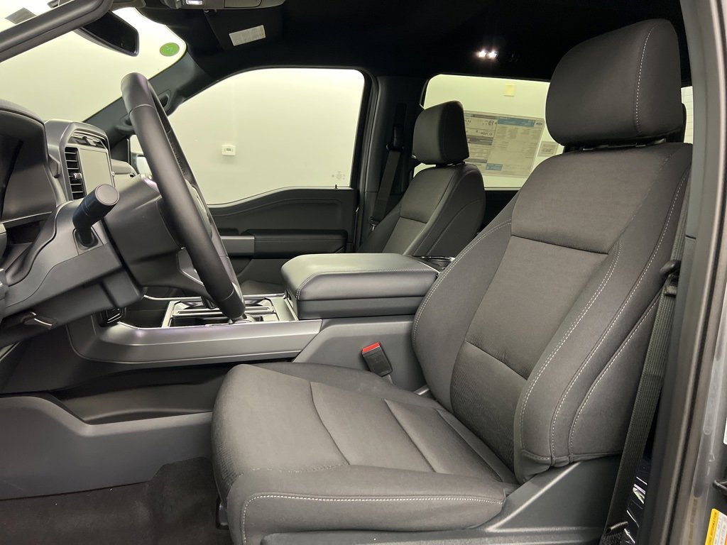 New 2025 Ford F150 XLT w/ Equipment Group 302A MID image 27