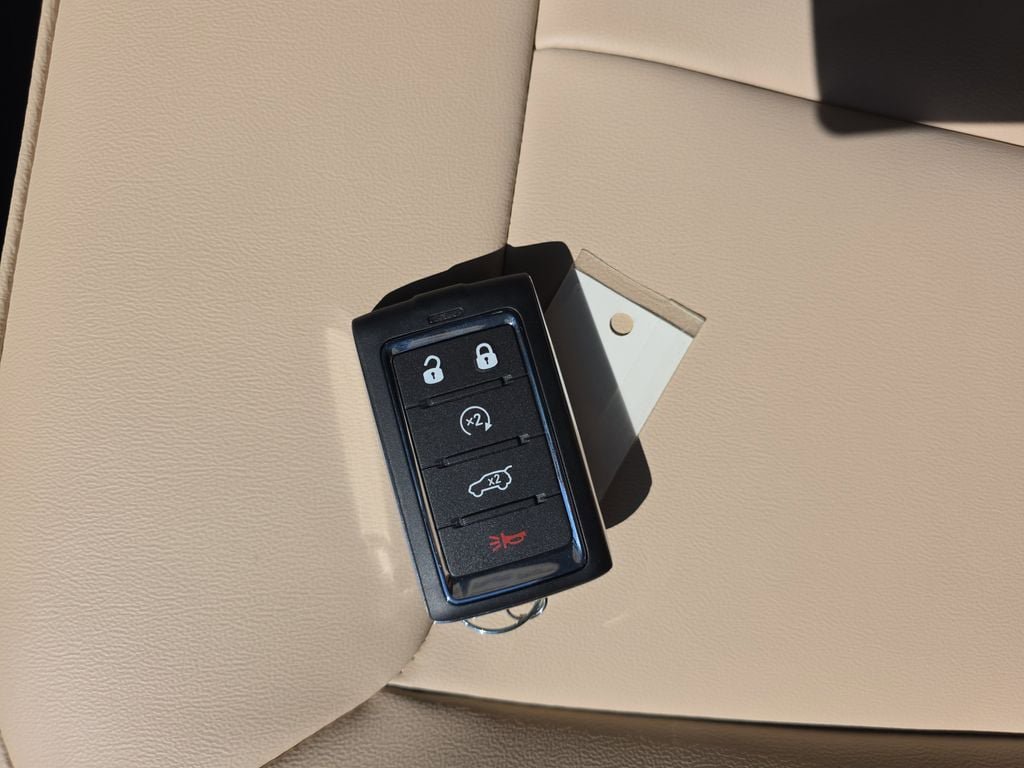 New 2026 Jeep Grand Cherokee L Limited AWD/4WD image 37