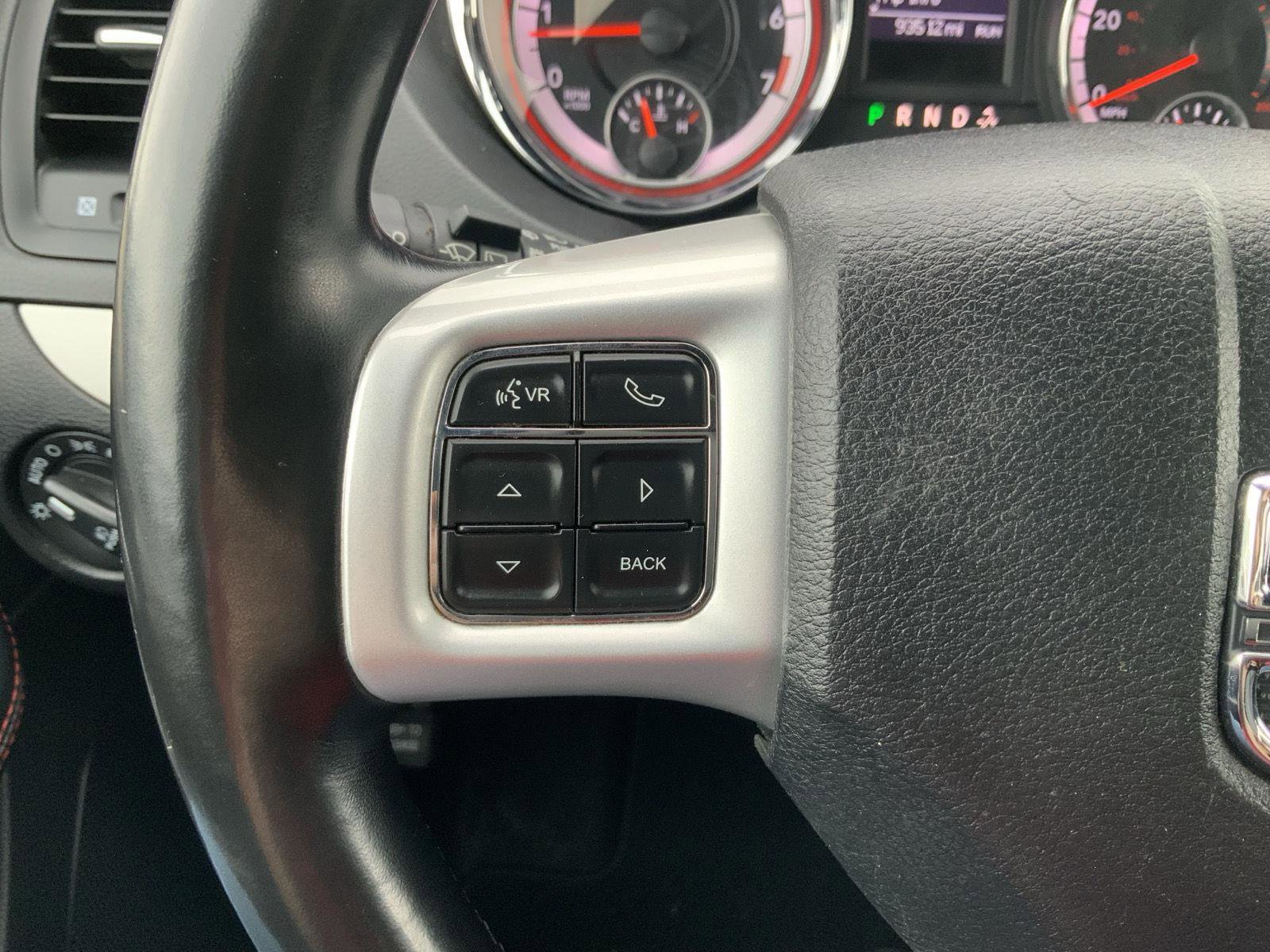 Used 2020 Dodge Grand Caravan GT image 28