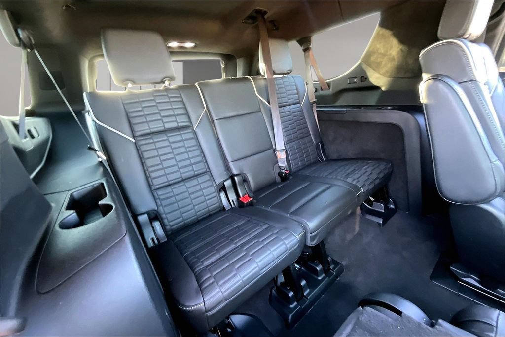 Used 2023 Cadillac Escalade ESV Sport Platinum w/ LPO, ONYX Package AWD/4WD image 30