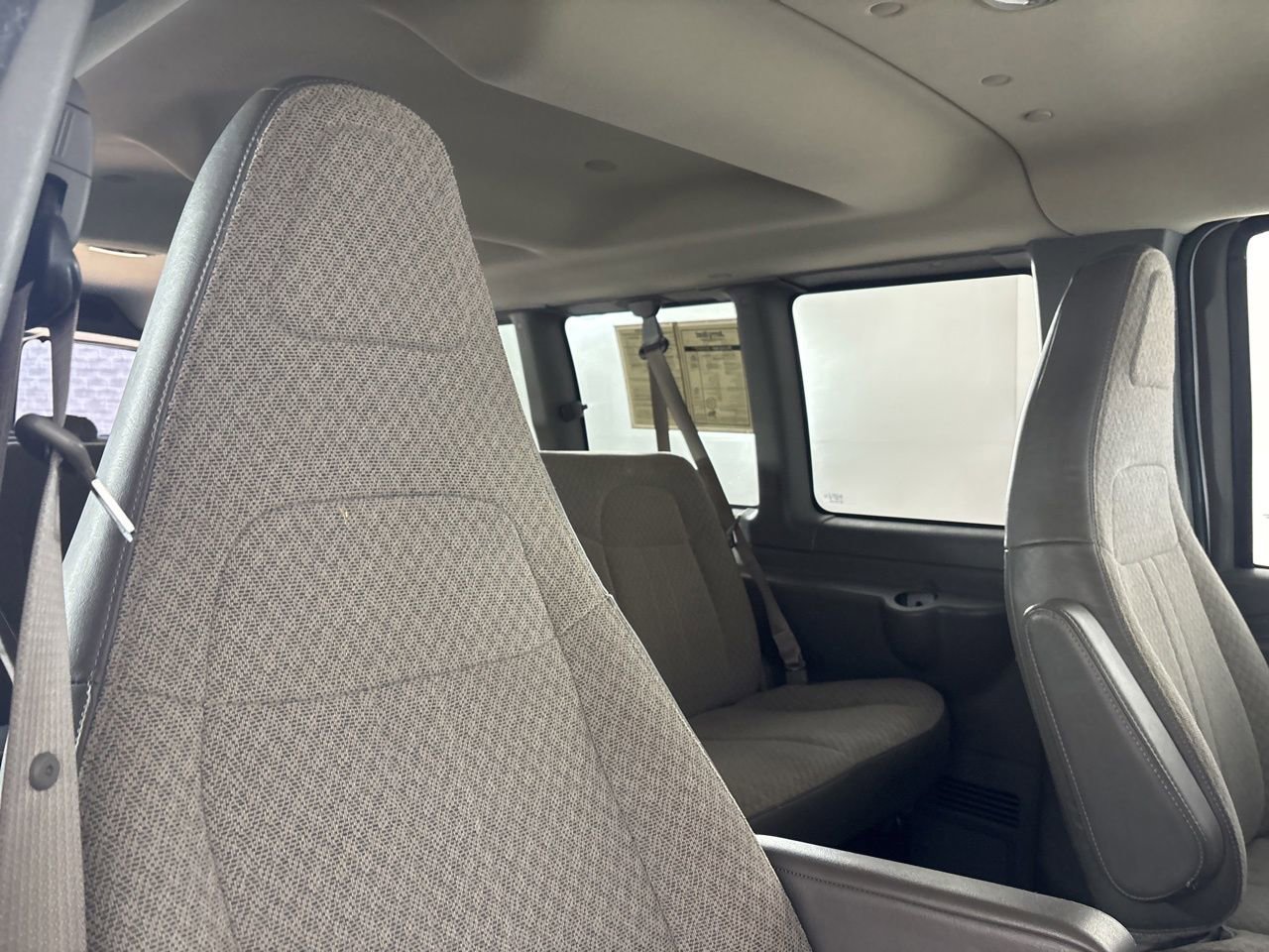 Used 2017 Chevrolet Express 3500 LT w/ LT Preferred Equipment Group image 21