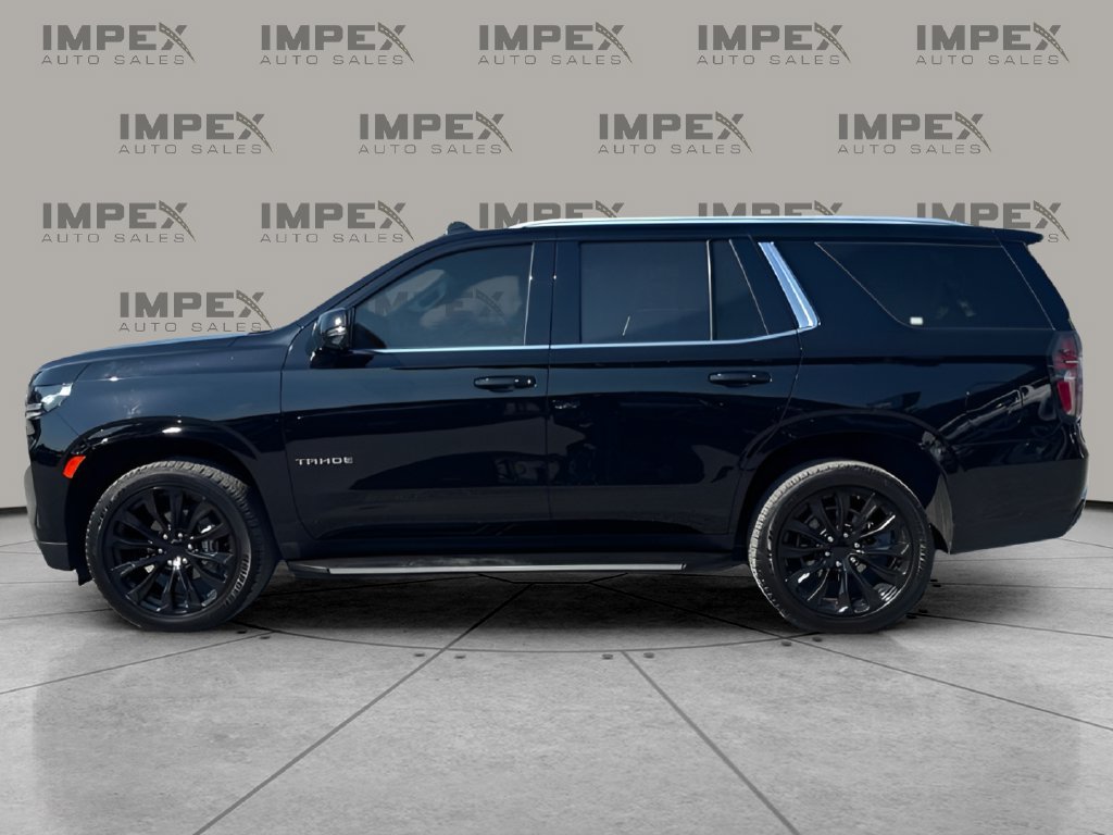 Used 2022 Chevrolet Tahoe LT w/ Luxury Package AWD/4WD image 2