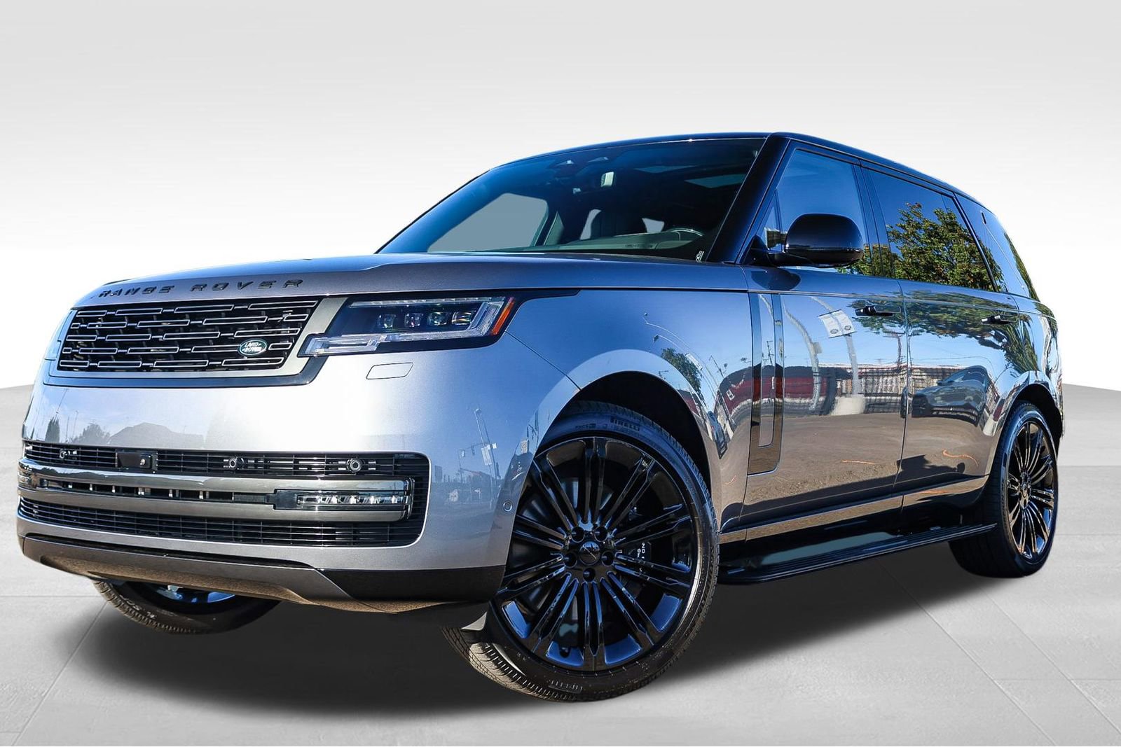 New 2026 Land Rover Range Rover Long Wheelbase SE image 1