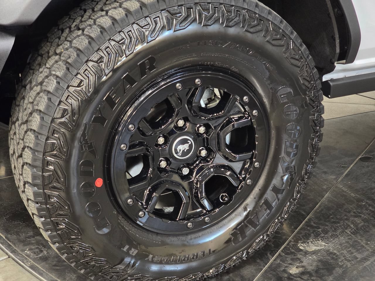 New 2025 Ford Bronco Badlands w/ Sasquatch Package AWD/4WD image 13