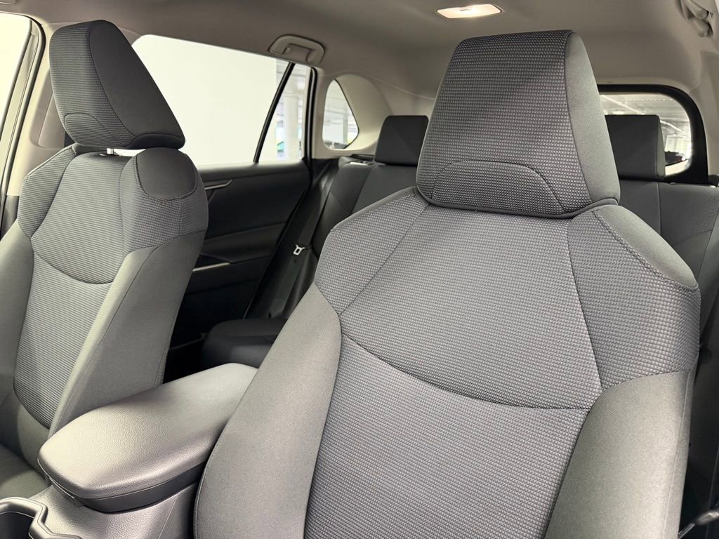 Certified 2025 Toyota RAV4 LE FWD image 23