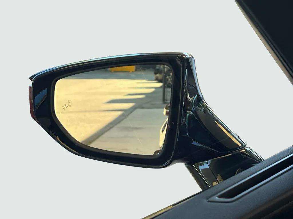 Used 2025 Lexus ES 350 w/ Premium Package image 31