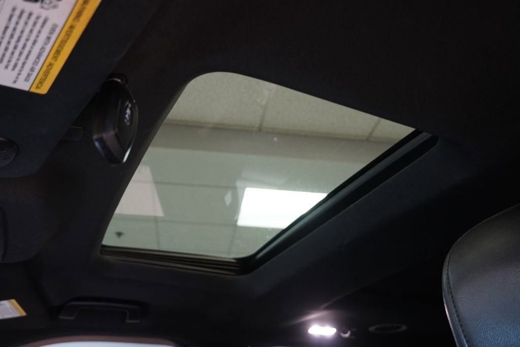 Used 2018 Ford Explorer Sport w/ Equipment Group 401A AWD/4WD image 4