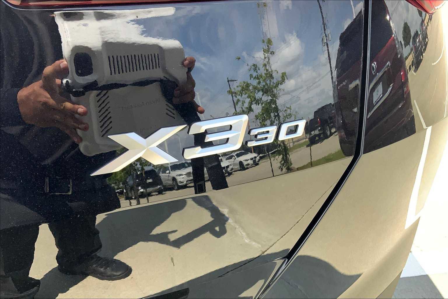 New 2025 BMW X3 xDrive30i w/ Convenience Package image 15