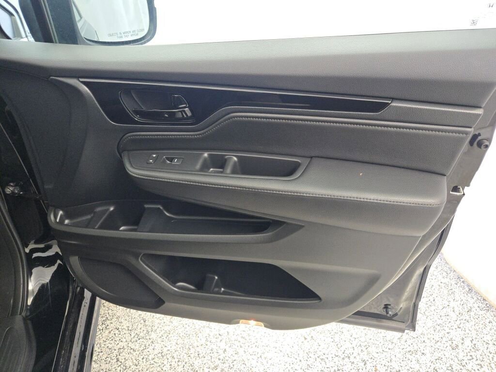 Used 2023 Honda Odyssey Touring image 6