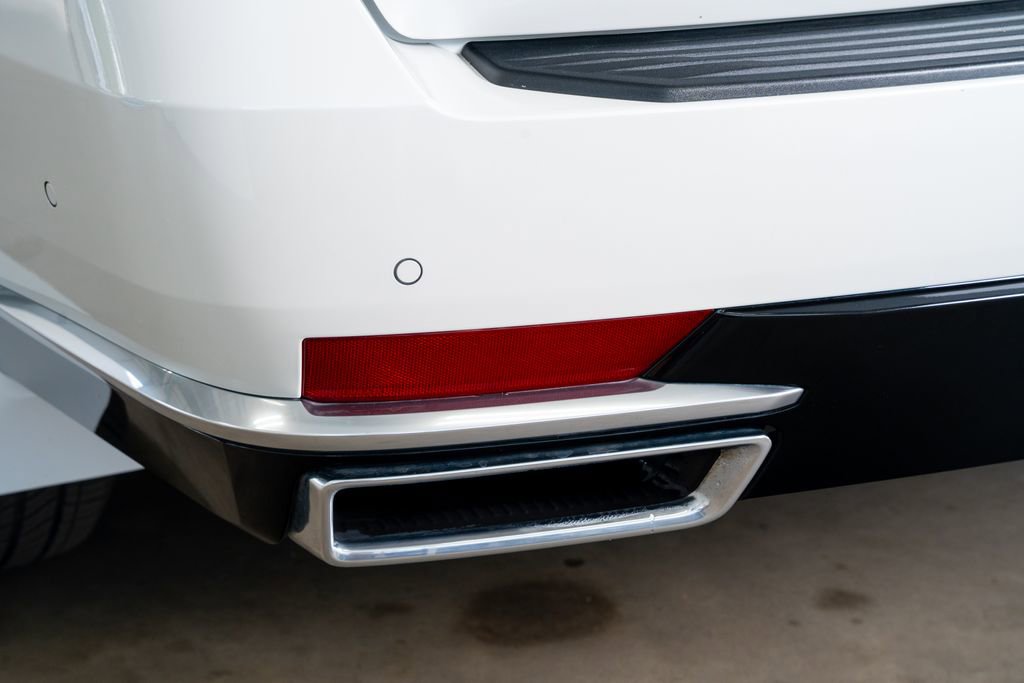 Used 2021 Cadillac Escalade Premium Luxury image 25