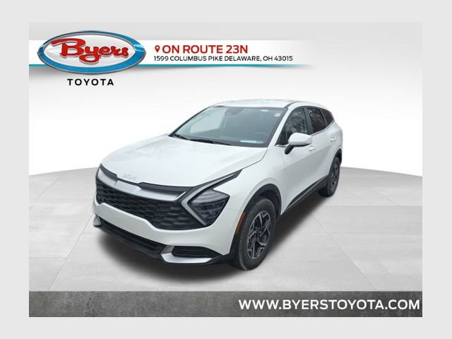 Used 2024 Kia Sportage LX image 1